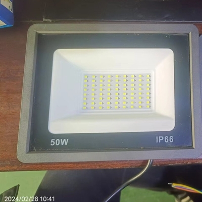 10w sampai 200w 3 tahun garansi Desain sederhana tahan air lampu spot LED untuk taman halaman atau taman