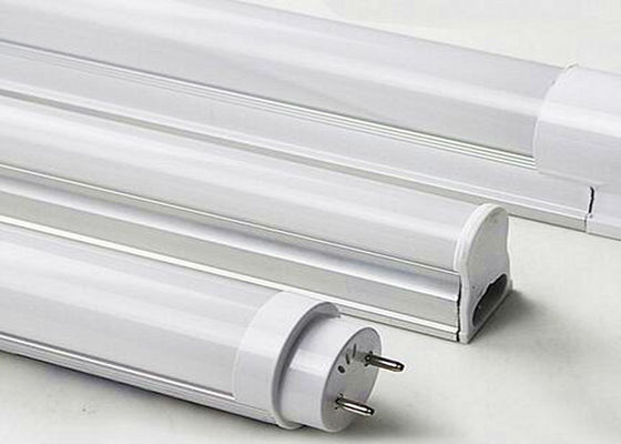 Penghematan Energi G13 Indoor LED Light Bulbs PC Lamp Body Material E27 Base