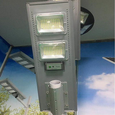 Desain Berbeda dari Aluminium atau ABS Housing Semua dalam satu lampu Surya dari 50w hingga 220W