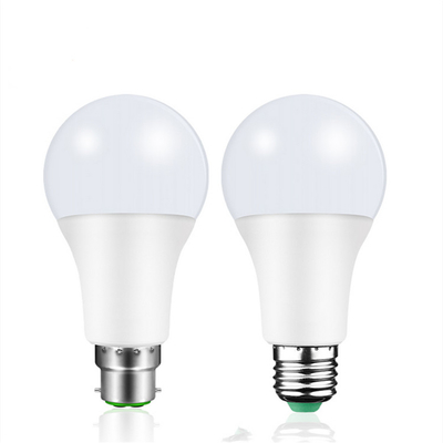 145lm / W Garansi 5 Tahun High Lumens Led Bulb B22 Untuk Pencahayaan Komersial