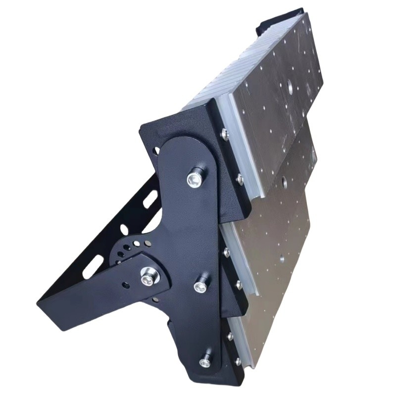 Desain modul LED Lampu sorot Arah pencahayaan Dapat disesuaikan untuk setiap modul Daya tinggi 150w